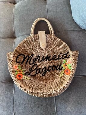Disney Loungefly Peter Pan Woven Straw  Round Beach Tote -  "Mermaid Lagoon"